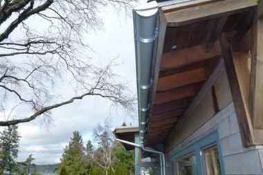 Experts on Bonney Lake custom gutters in WA near 98391